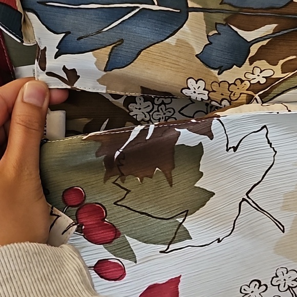 Autumn Foliage Button-down Shirt - Picture 4 of 8